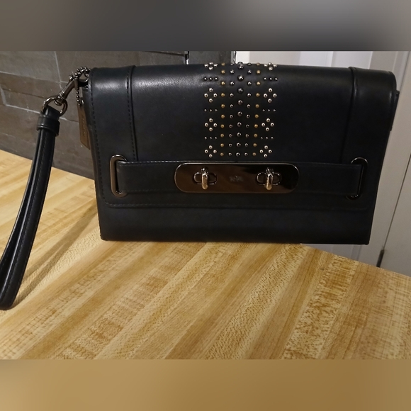Coach Handbags - SOLD DO NOT BUT Coach Swagger Black Wristlet LIKE NEW & STUNNING